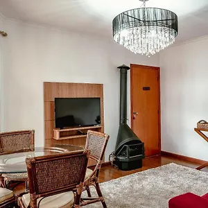 Apartamento Apartamento No Centrinho De Capivari Wifi, Lareira, Garagem, Campos do Jordão
